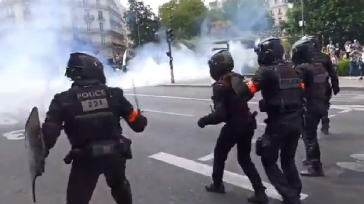 En París, manifestantes y policías sostuvieron enfrentamientos