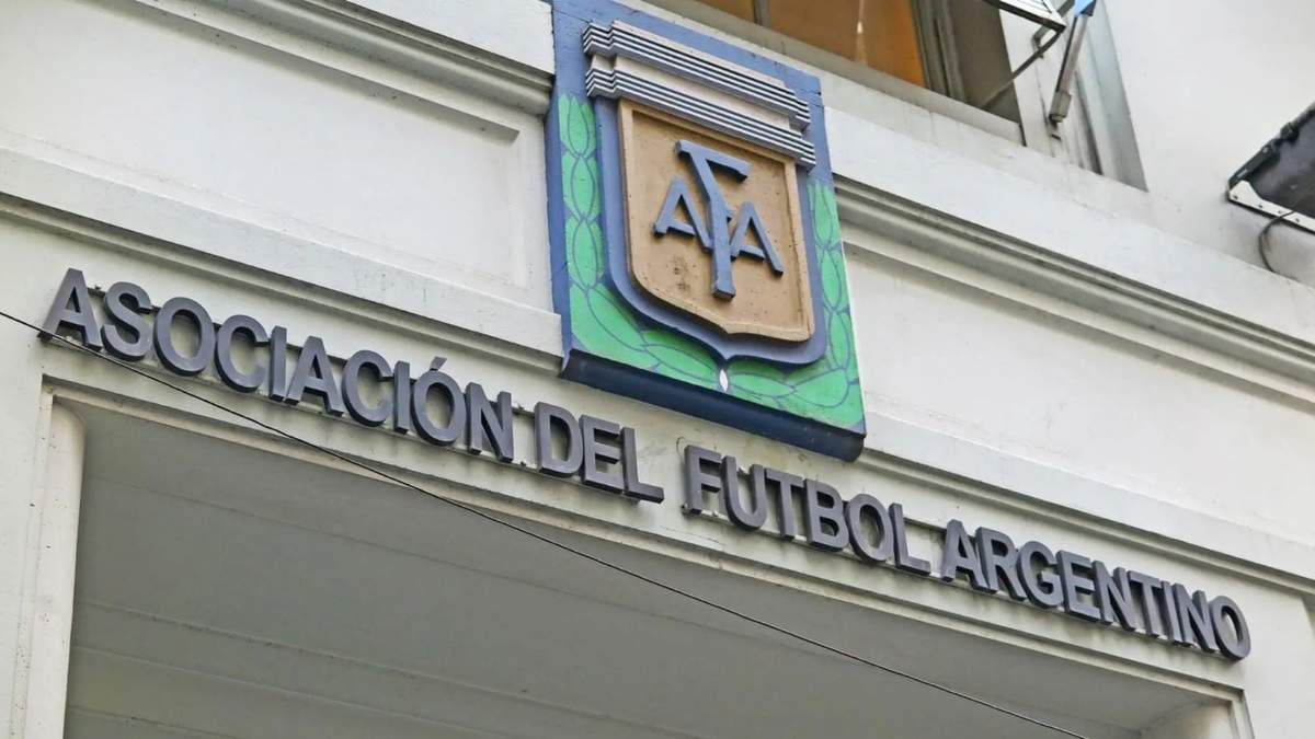 La AFA tendrá que adecuar su estatuto para aceptar las Sociedades Anónimas Deportivas. Fuente: (X)