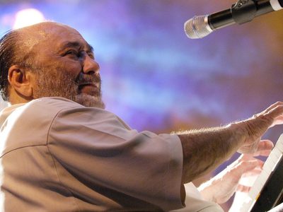 Eddie Palmieri, músico pionero del jazz latino y ganador del Grammy, muere a los 88 años