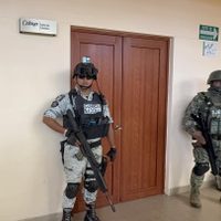 Periodistas abandonan conferencia del alcalde de Celaya ante denostaciones y les impiden el regreso