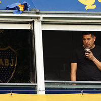 ¿Qué dirá Riquelme?: pese a ser despido hace poco, una figura de Boca volvió al club