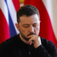 Zelenski anuncia que espera a Putin el próximo jueves en Estambul "en persona"