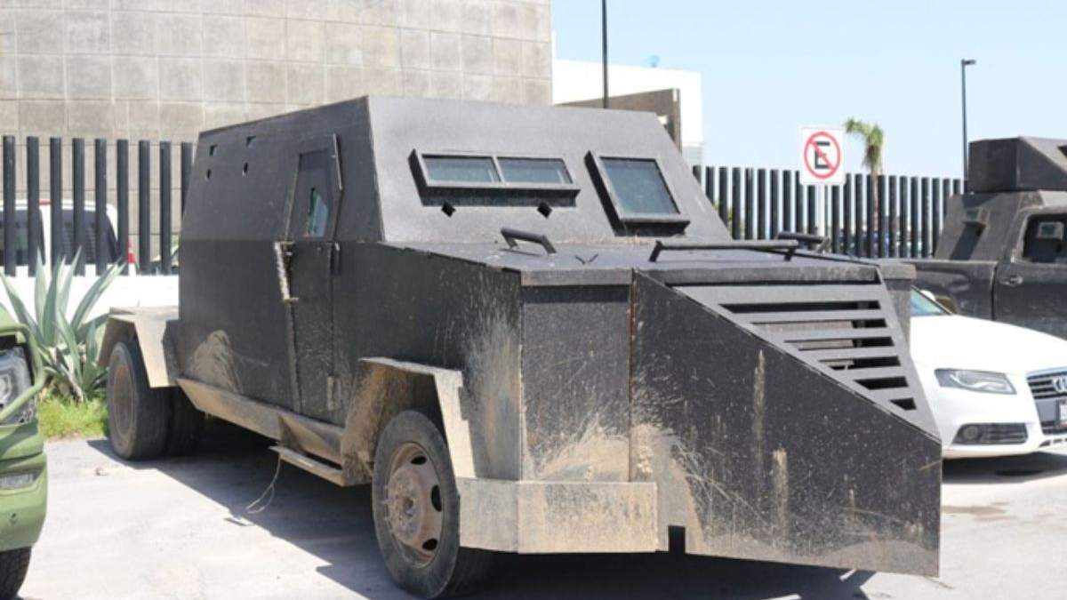 Uno de los vehículos decomisados en Tamaulipas