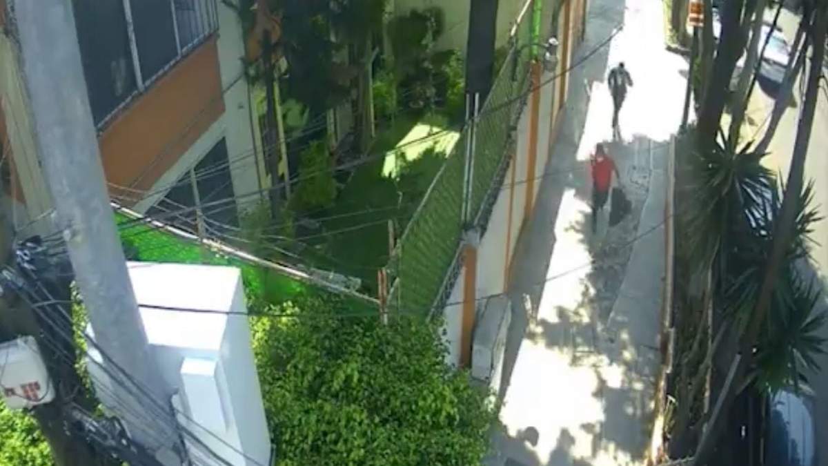 Los presuntos ladrones fueron captados por cámaras de seguridad