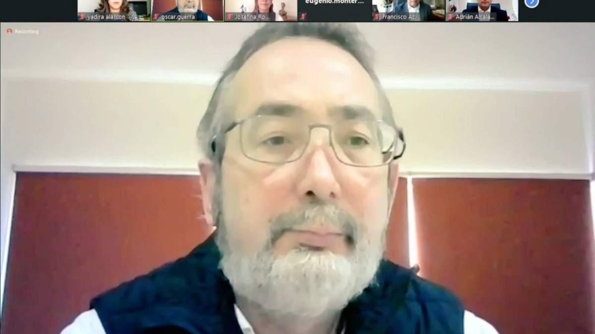 El comisionado Oscar Guerra, encargado de la ponencia