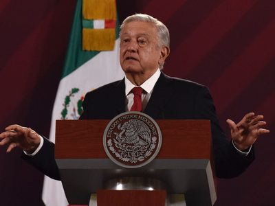 “Ya chuparon faros”, Xóchitl Gálvez no levanta: AMLO