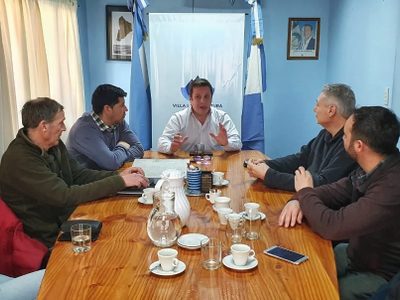 Villa La Angostura: Stefani se reunió con autoridades de EPAS para mejorar el servicio