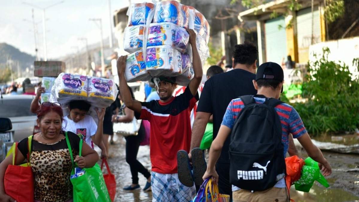 Saqueo en la bodega Merza Pack en la colonia Piedra Roja, en el oriente de Acapulco