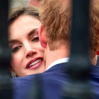 Al cirujano plástico también: la decisión más difícil de la reina Letizia