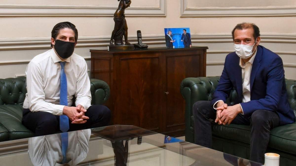Omar Gutiérrez con Nicolás Trotta. Fuente: (Twitter)