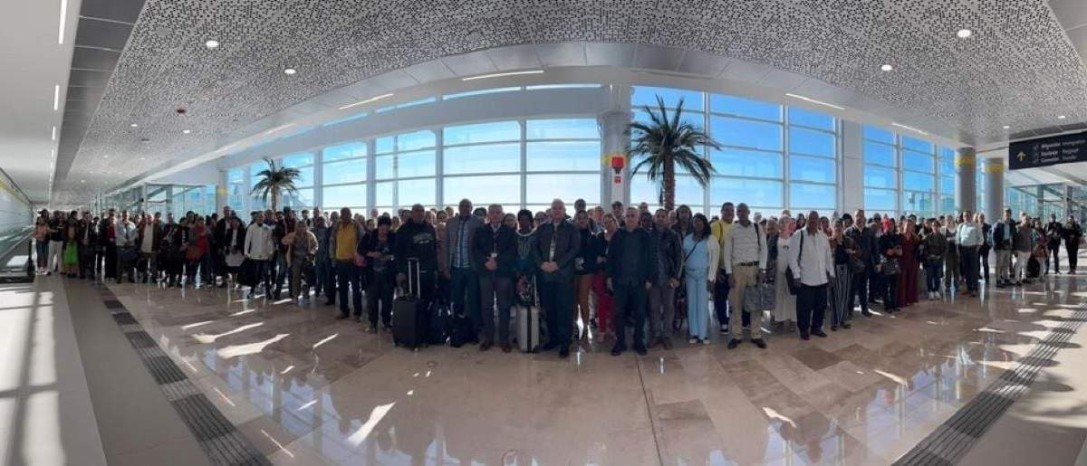 Llegan a México 199 médicos cubanos mexicano para atender a comunidades remotas de 24 entidades