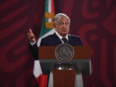 AMLO lamenta asesinato de hijo del presidente municipal de Celaya
