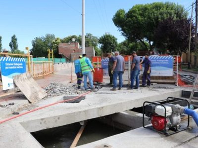 En la primera jornada se extrajo una “camionada” de residuos del Arroyo Durán