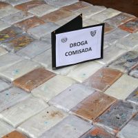 Aseguran en Perú una tonelada de cocaína; iba en paquetes con imágenes de 'El Chapo” y Pablo Escobar