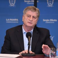 En La Pampa, licitarán un área petrolera y crearán una central de energía