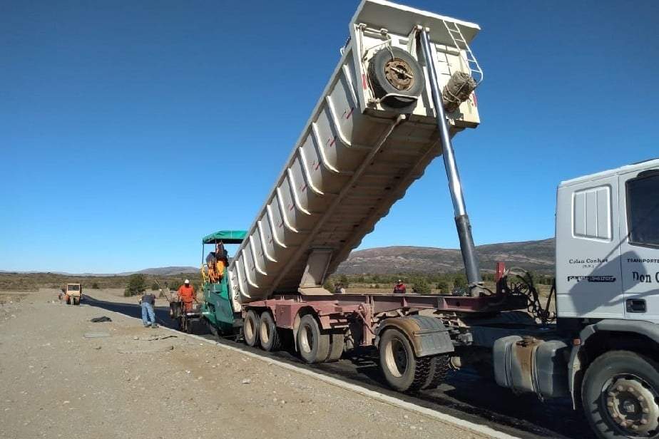 Obras de pavimento. Fuente: (Twitter)