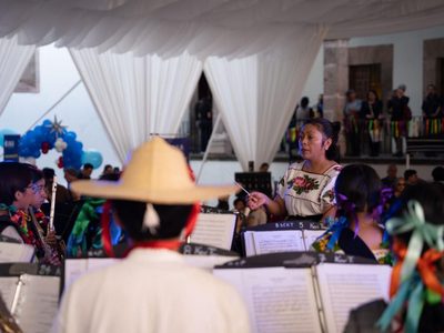 Rocío Román, primera purépecha del Conservatorio de las Rosas