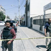 Encapuchados irrumpen en una subprocuraduría de Irapuato; matan a empleada y lesionan a dos (Video)