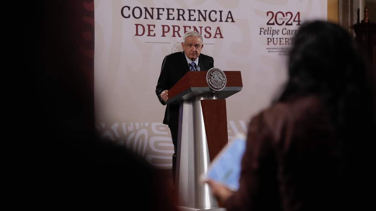 El presidente en su conferencia