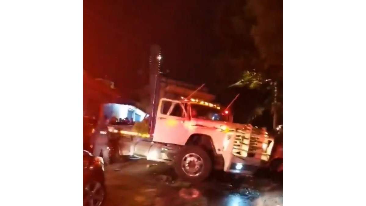 Tráiler accidentado en Xochimilco