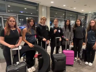 Gimnastas mexicanas regresan de Israel en vuelo de repatriación de la Sedena