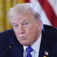 Trump advierte que no habrá más petróleo ni dinero de Venezuela para Cuba