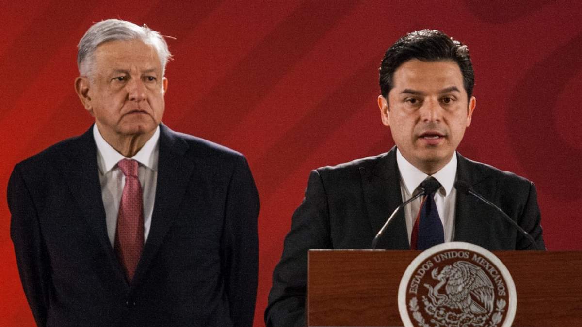 Zoé Robledo y Andrés Manuel López Obrador. Fuente: (Twitter)