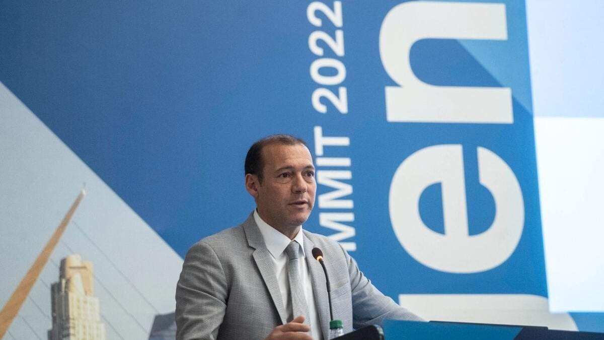 Omar Gutiérrez quiere acelerar el desarrollo de Vaca Muerta. Fuente: (Twitter).
