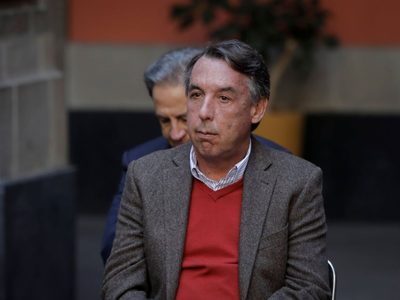 Azcárraga se deshace poco a poco de Televisa