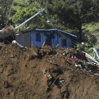 Sube a 22 la cifra de muertos por deslizamiento de tierra en Colombia y hay 8 desaparecidos