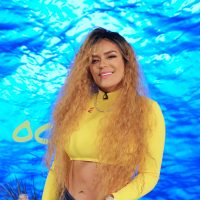 Para enloquecer: Karol G apareció en la web con un ajustadito outfit que te hará suspirar