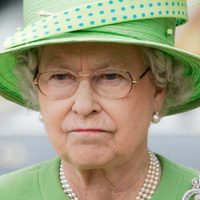 El mensaje equivocado de la reina Isabel II: seis minutos online