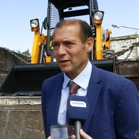 Omar Gutiérrez entregó maquinaria para El Cholar con la que se realizarán obras públicas