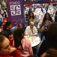 Taibo II: no le entramos al Patrocinio Oro de la FIL; achicar la presencia del FCE "lamentable", dice Zúñiga