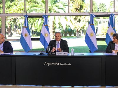 El 77% de la gente está a favor de la cuarentena estricta