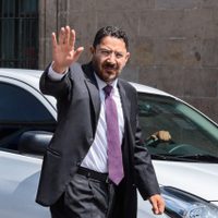 Las medidas del INE contra “corcholatas” no son tan restrictivas: Batres