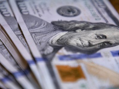 El dólar oficial rompió la tendencia a la baja