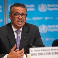 “Depender de las vacunas es un error”: la OMS alerta por el incremento de los contagios