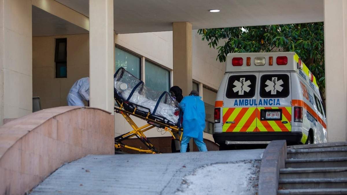 Ingreso al hospital de una persona con covid-19