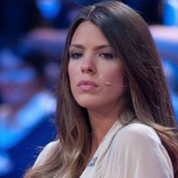 Muy preocupada, Laura Matamoros pide ayuda con un problema familiar: “Se vuelve medio loco”