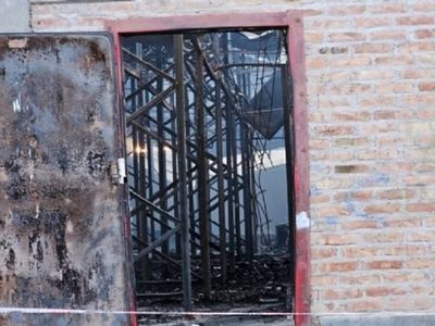 Vecinos de barrio Belgrano preocupados por la falta de respuestas tras el feroz incendio