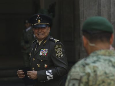 El general Sandoval y su hijo controlan los aparatos de inteligencia del país