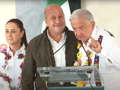 AMLO y Sheinbaum rescatan a Enrique Alfaro de las rechiflas y los abucheos (Video)