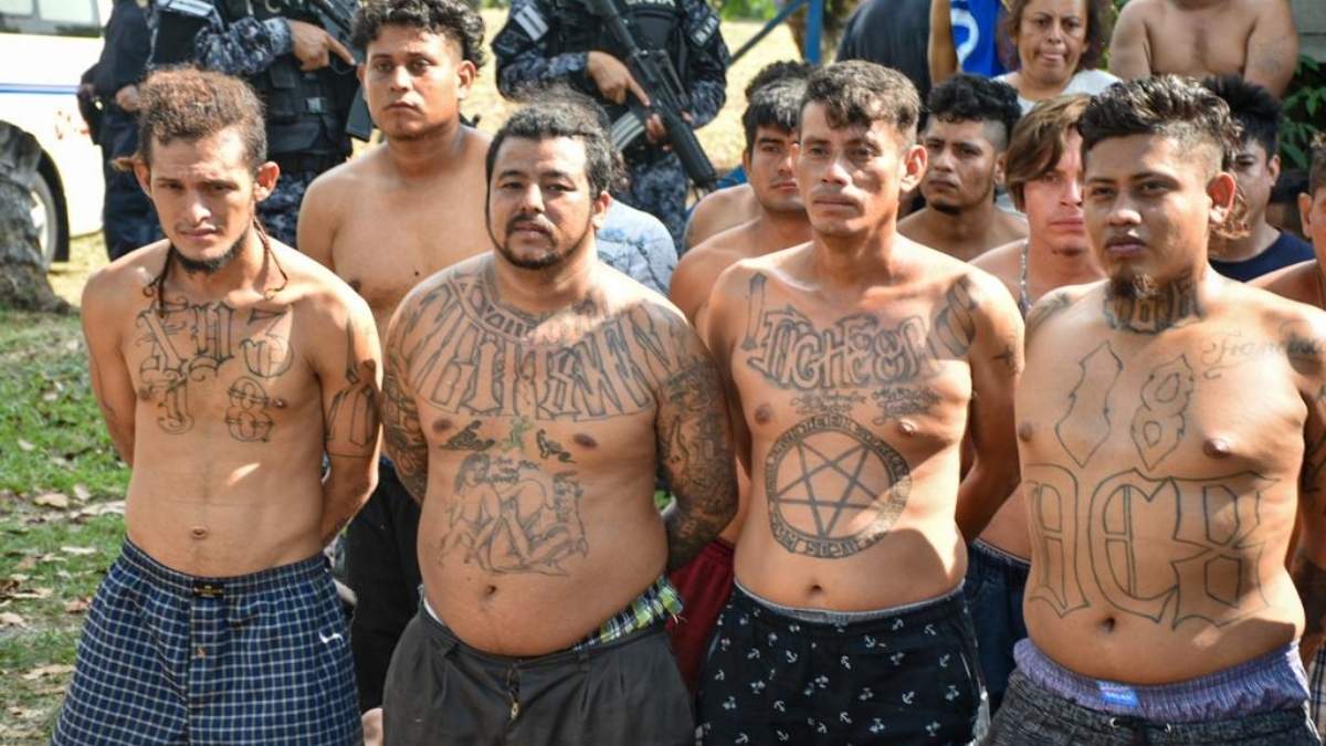 Pandilleros detenidos en El Salvador