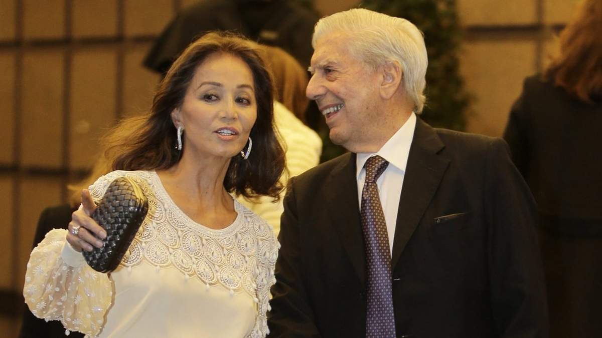 Isabel Preysler y Mario Vargas Llosa. Fuente: (Twitter)