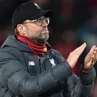 La increíble reacción de Jürgen Klopp ante el canto de los médicos que combaten el coronavirus