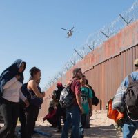 Departamento de Seguridad alista fin del programa "Quédate en México"