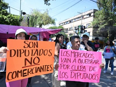 Megabloqueo de comerciantes frena jornadas de abasto popular; las consideran “actos de campaña”