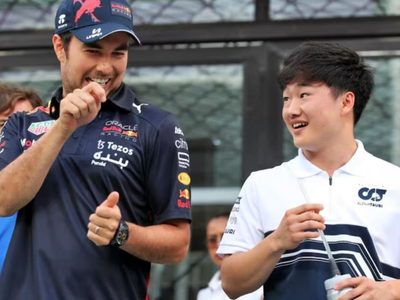 “Fue como un padre para mí”: la increíble revelación de Tsunoda sobre Checo Pérez