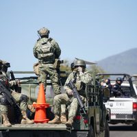 Hace agua el Plan Michoacán: retiran base militar y el narco destierra a 668 personas